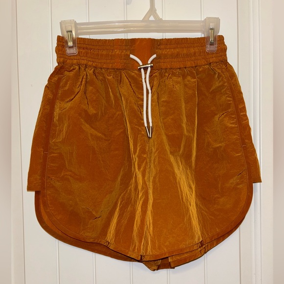 Varley Rust Athletic Shorts - Picture 4 of 11